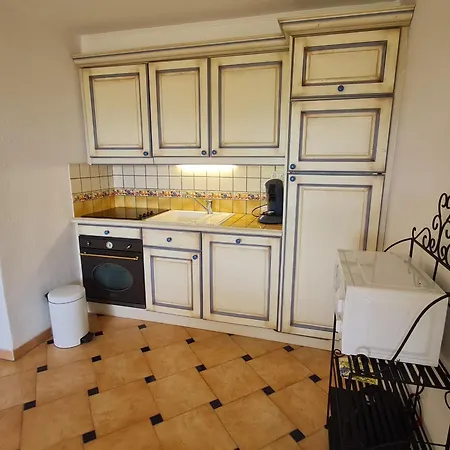 Apartment T3 Climatise En Rez-de-jardin, Piscine, Et Centre-ville A Pied - 6 Pers, Ste Maxime - Fr-1-780-42 Sainte-Maxime