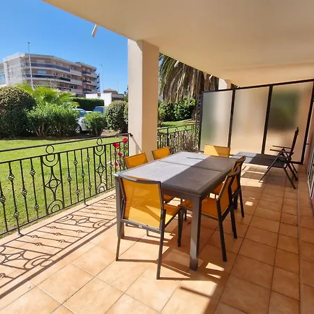 T3 Climatise En Rez-de-jardin, Piscine, Et Centre-ville A Pied - 6 Pers, Ste Maxime - Fr-1-780-42 Apartment Sainte-Maxime